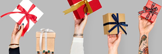 Pomysły na świąteczne prezenty na każdą kieszeń